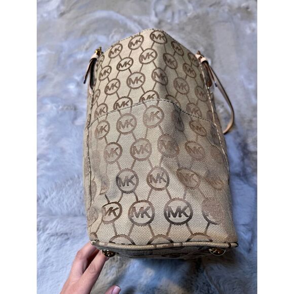 Michael Kors Signature Jet Set Tote Bag Monogram Canvas Leather Handles Beige - Picture 6 of 16